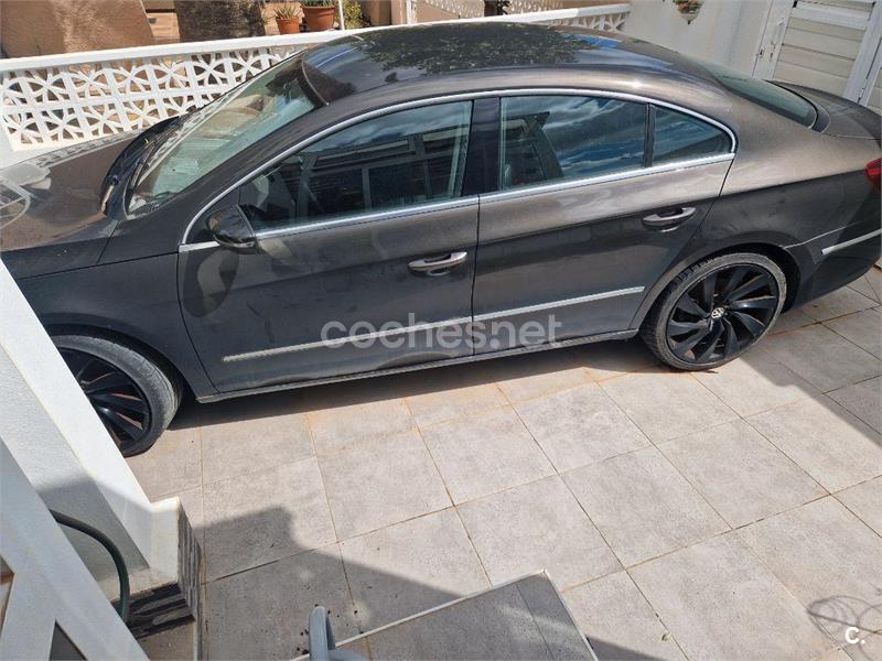 VOLKSWAGEN Passat CC