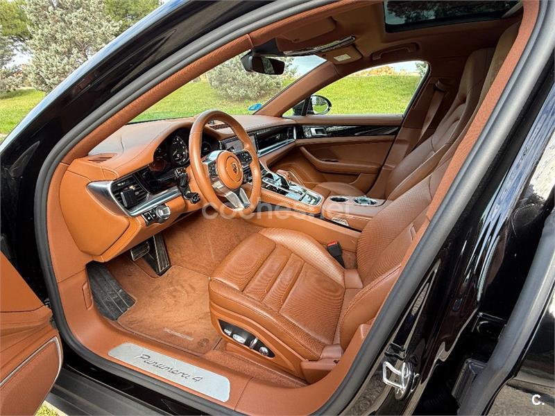PORSCHE Panamera 4 EHybrid