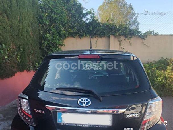TOYOTA Yaris Hybrid Active