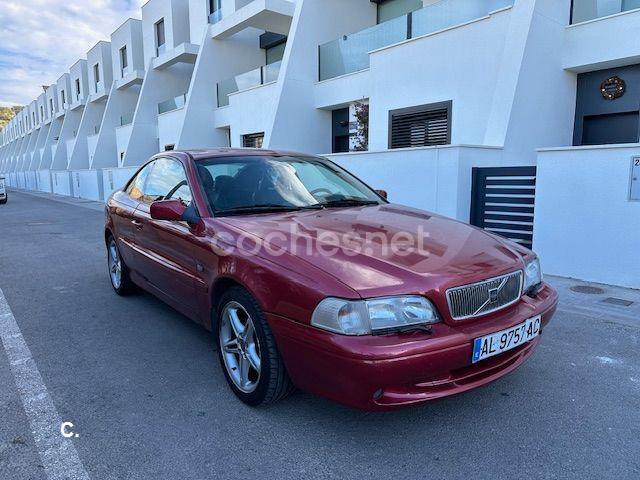 VOLVO C70 2.3