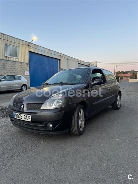 RENAULT Clio Confort Expression 1.2 16v