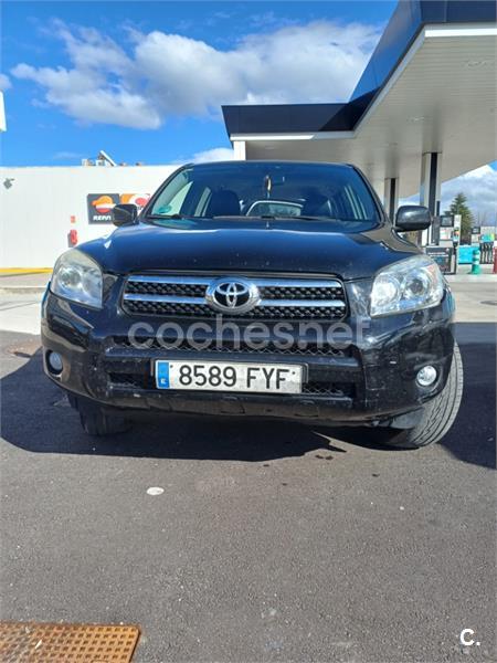 TOYOTA Rav4 2.2 D4D Executive