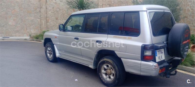 MITSUBISHI Montero