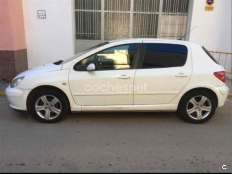 PEUGEOT 307