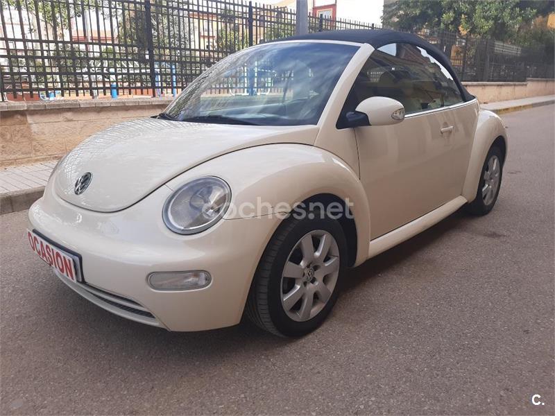 VOLKSWAGEN New Beetle
