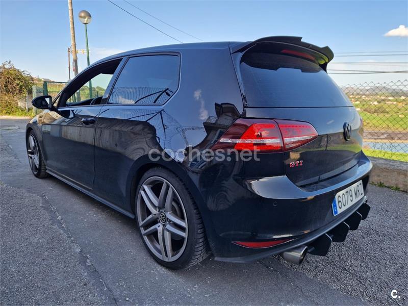 VOLKSWAGEN Golf GTI Performance 2.0 TSI BMT