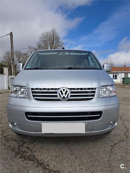 VOLKSWAGEN Multivan 2.5 TDI Highline