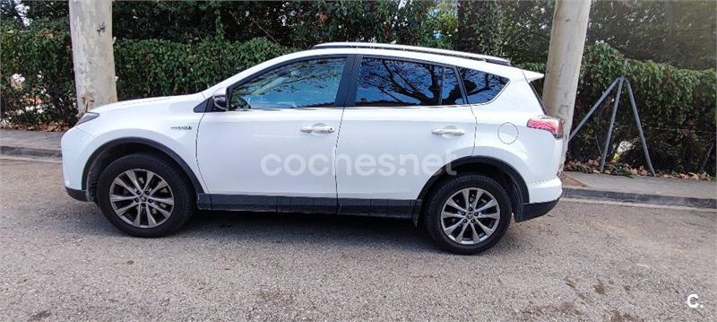 TOYOTA Rav4 2.5l hybrid 2WD Executive