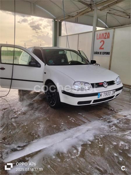 VOLKSWAGEN Golf 1.4 Conceptline