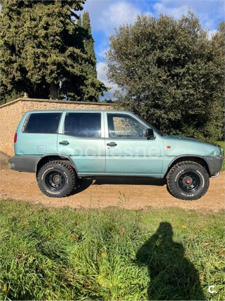 NISSAN Terrano II