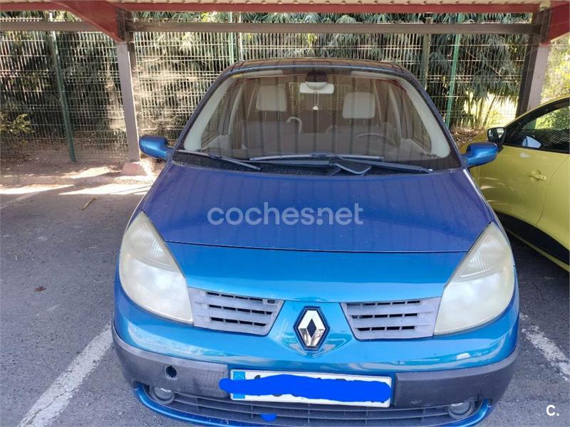 RENAULT Scenic
