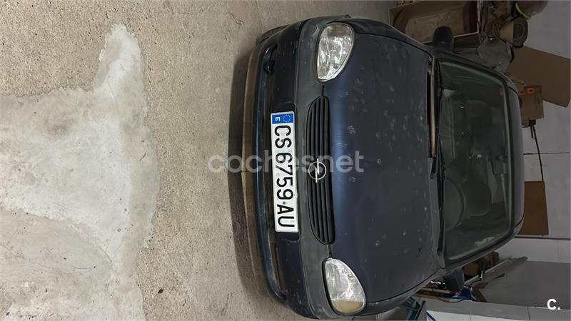 OPEL Corsa 1.2I 16V TOP 100