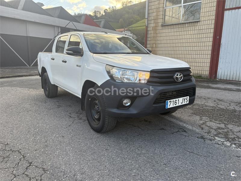 TOYOTA Hilux 2.4 D4D Cabina Doble GX 4x4