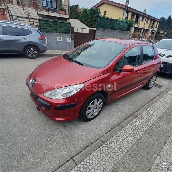 PEUGEOT 307 1.6 HDi 90 XLine