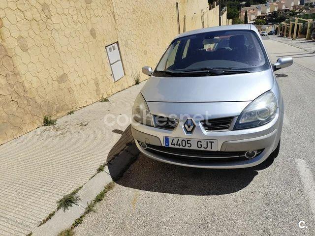 RENAULT Scenic Dynamique 2.0dCi EU4