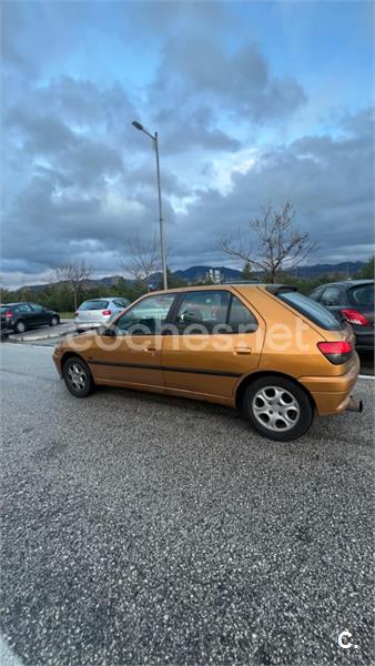 PEUGEOT 306 XT 2.0 HDI