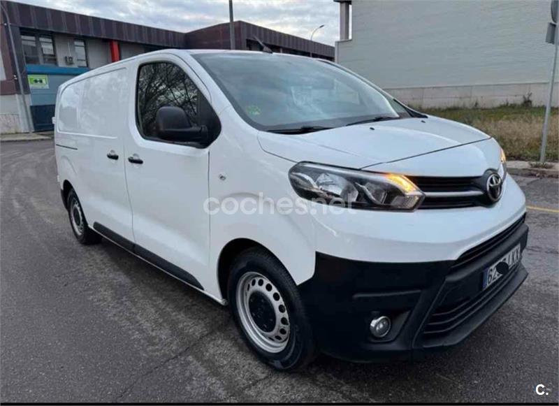 TOYOTA Proace Verso