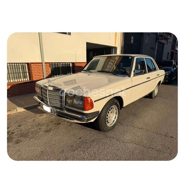 MERCEDES-BENZ 230
