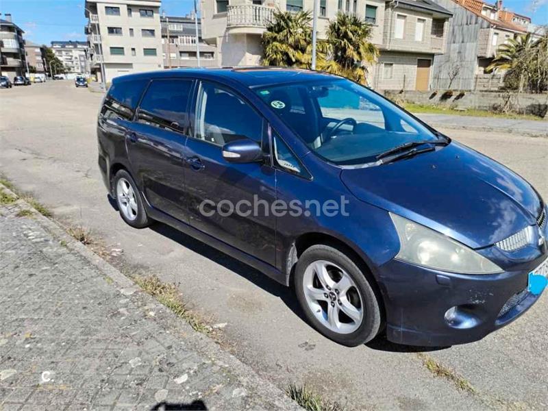 MITSUBISHI Grandis