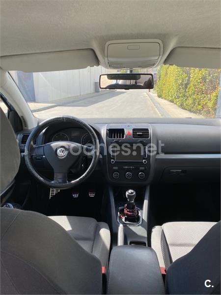 VOLKSWAGEN Golf 1.9 TDI Highline