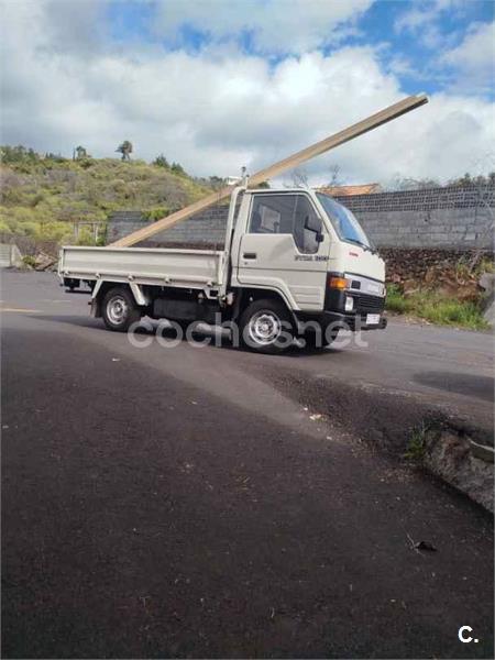 TOYOTA Dyna