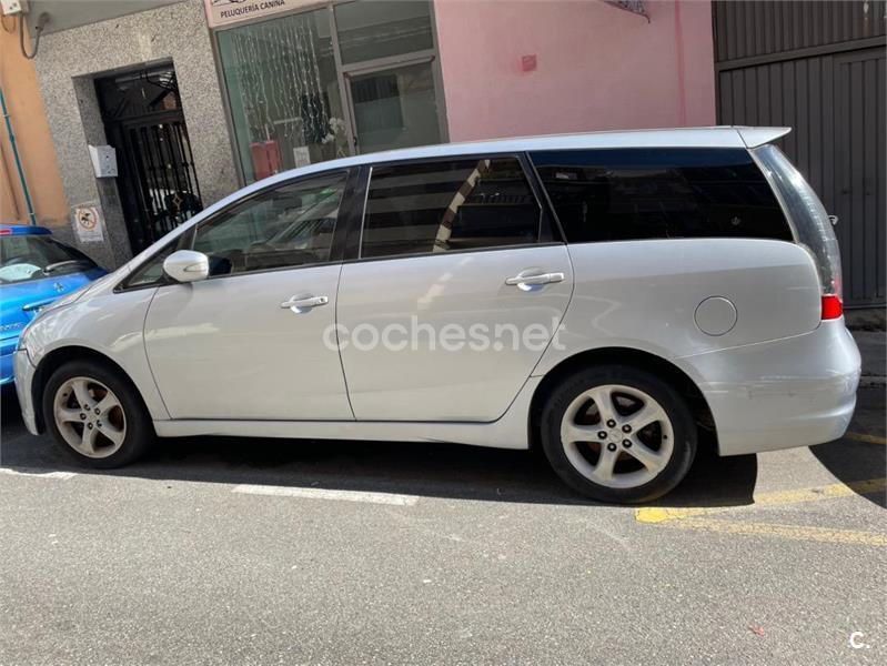 MITSUBISHI Grandis