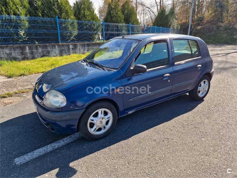 RENAULT Clio