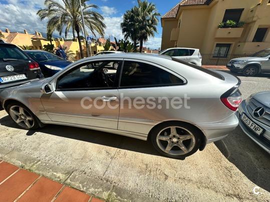 MERCEDES-BENZ Clase C
