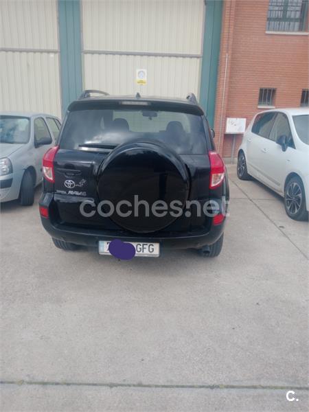 TOYOTA Rav4 2.2 D4D Luna