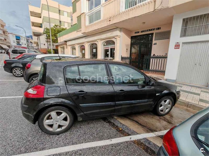 RENAULT Megane