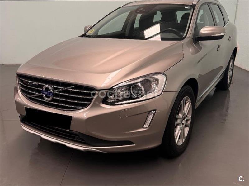 VOLVO XC60 2.4 D5 AWD Summum Auto
