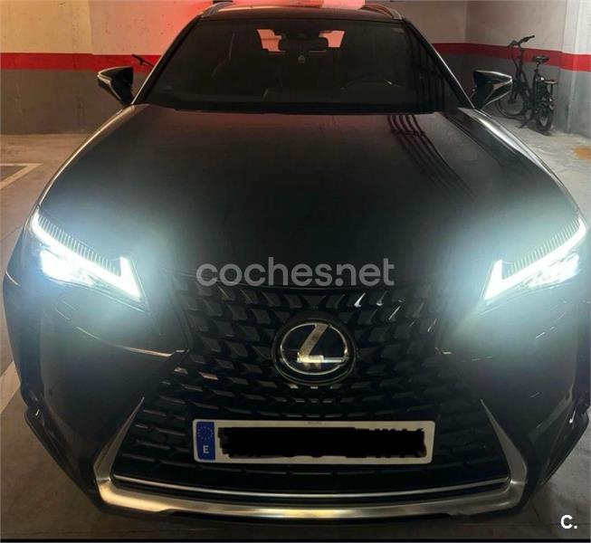 LEXUS UX