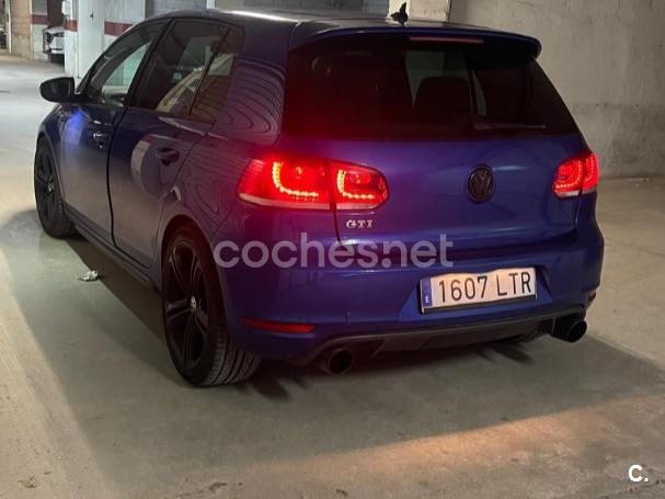 VOLKSWAGEN Golf 2.0 TSI GTI