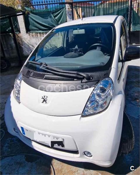 PEUGEOT ion