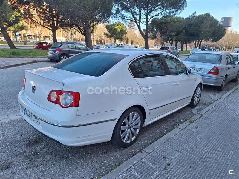 VOLKSWAGEN Passat 2.0 TDI DPF R Line DSG
