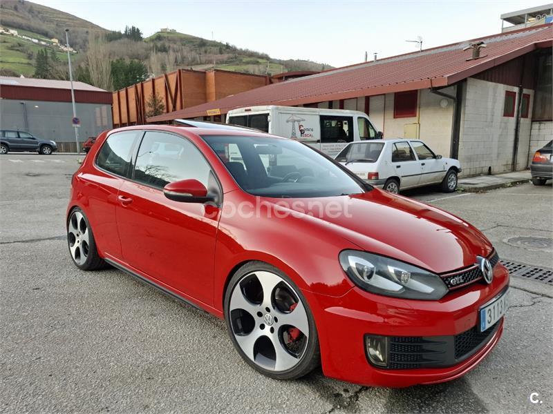 VOLKSWAGEN Golf 2.0 TSI GTI
