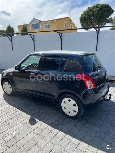 SUZUKI Swift 1.3 DDiS GL