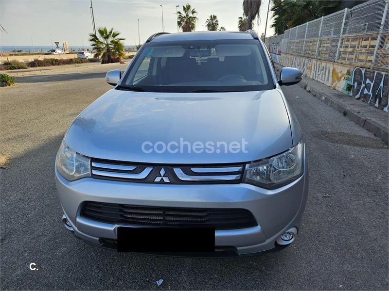 MITSUBISHI Outlander 220 DID Kaiteki Auto 4WD