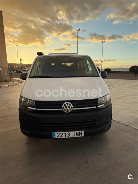 VOLKSWAGEN Caravelle