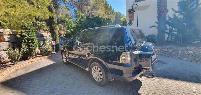 MITSUBISHI Montero