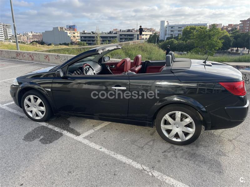 RENAULT Megane COUPECABR. CONFORT DYNAMIQUE 1.9DCI