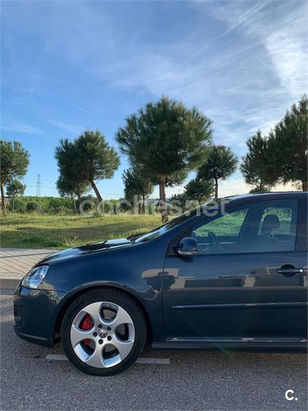VOLKSWAGEN Golf 2.0 T FSI DSG GTI