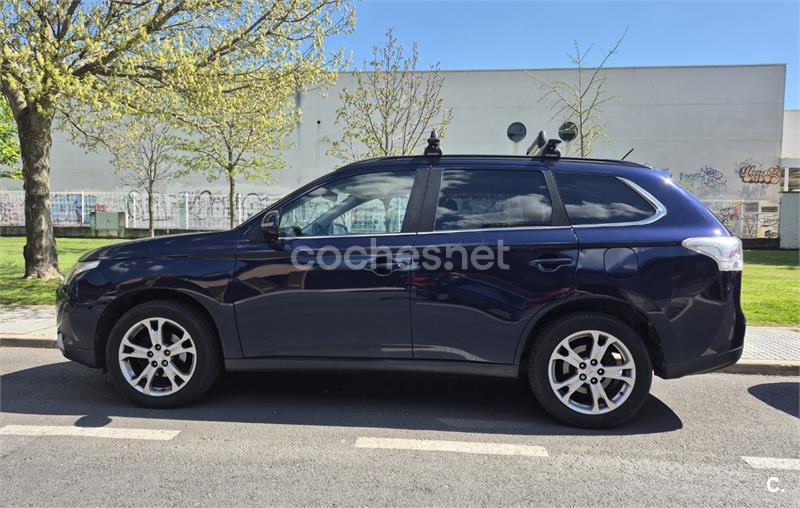 MITSUBISHI Outlander 220 DID Motion 4WD