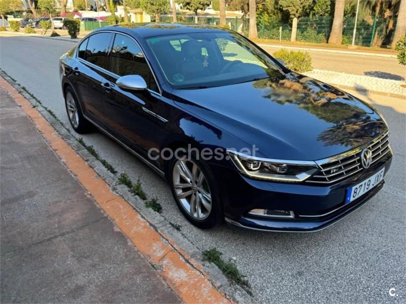 VOLKSWAGEN Passat Sport 2.0 TDI DSG