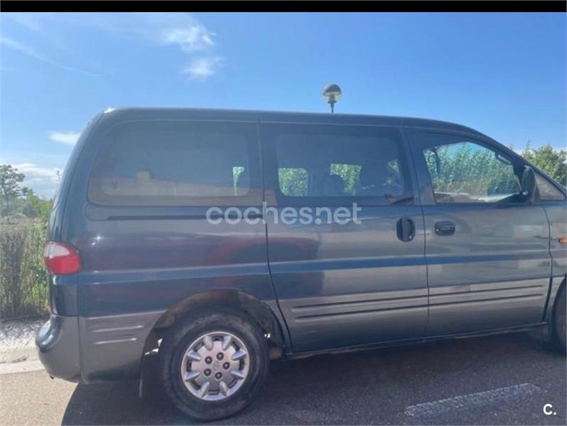 HYUNDAI H1