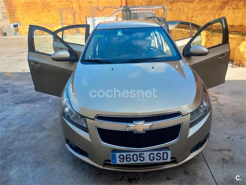 CHEVROLET Cruze