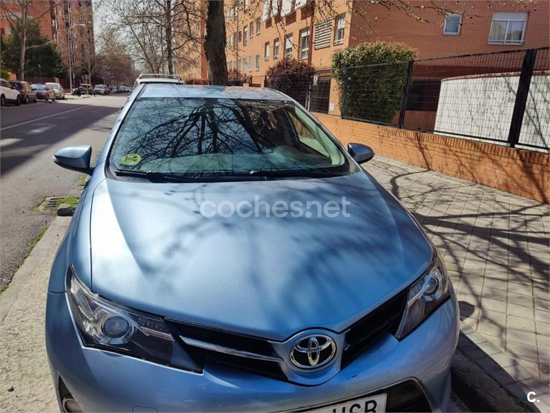 TOYOTA Auris 90D Active