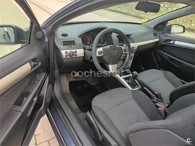 OPEL Astra GTC 1.7 CDTi Cosmo