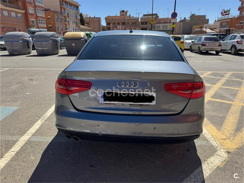 AUDI A4 2.0 TDI S line edition