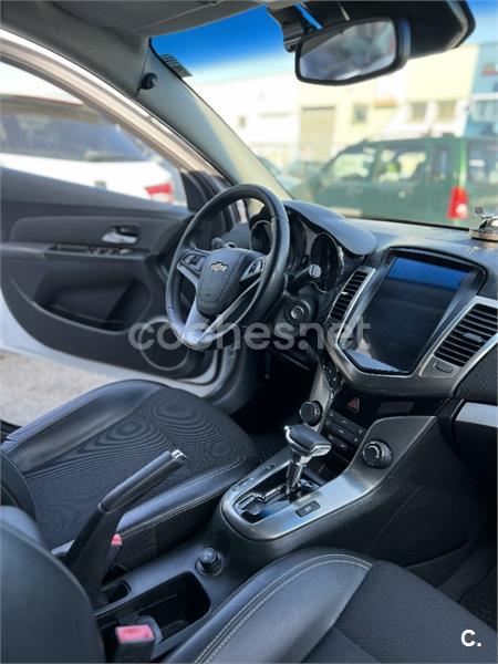 CHEVROLET Cruze 2.0 VCDi LTZ Auto